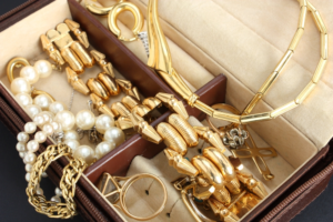 Bulk Jewelry Dealers in USA